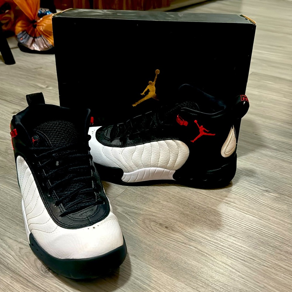 Size 10 Jordan Jumpman Pros